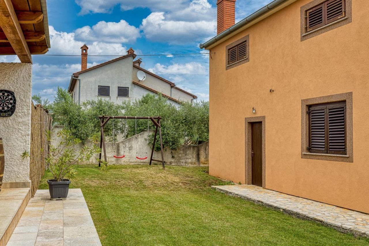 Emanuela With Private Pool Apartment Loborika Exterior photo
