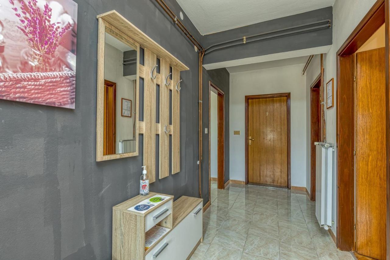 Emanuela With Private Pool Apartment Loborika Exterior photo