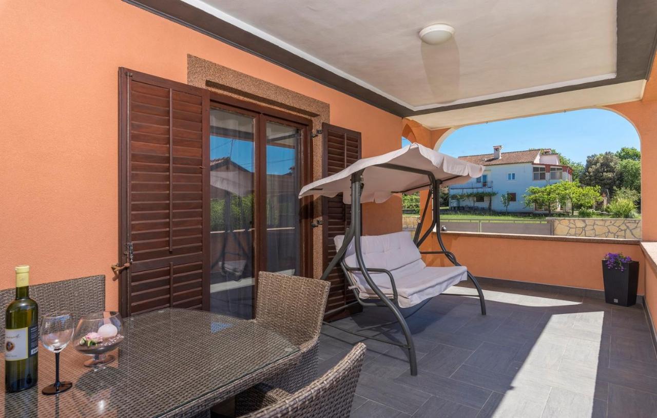 Emanuela With Private Pool Apartment Loborika Exterior photo